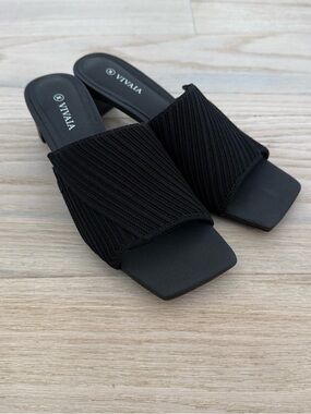 VIVAIA Jade Square Toe Knit Slide Block
Heel Sandals Black 6.5